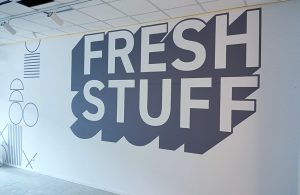 Štampa na samolepljivoj foliji Indoor