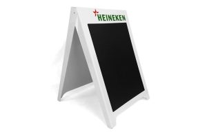 Reklamne A table